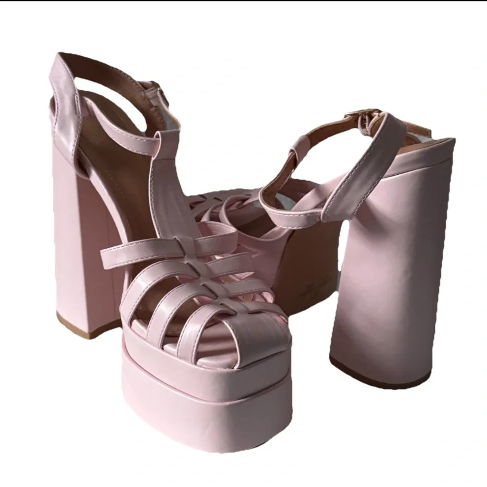 Lady GoDiva Elegant Pink Platform Heels Shoes Women’s Size 7 Hippie Y2K‎